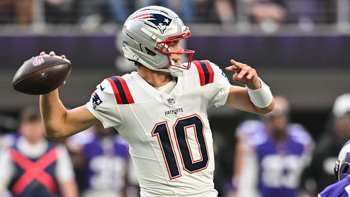 Aug 16, 2025; Minneapolis, Minnesota, USA; New England Patriots quarterback Drake Maye (10) throws a pass against the Minnesota Vikings during the first quarter at U.S. Bank Stadium. Mandatory Credit: Jeffrey Becker-Imagn Images Aug 16, 2025; Minneapolis, Minnesota, USA; New England Patriots quarterback Drake Maye (10) throws a pass against the Minnesota Vikings during the first quarter at U.S. Bank Stadium. Mandatory Credit: Jeffrey Becker-Imagn Images