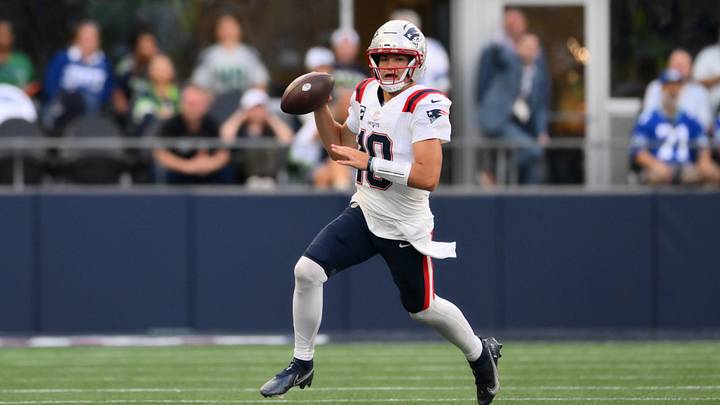 Sep 9, 2026; Seattle, Washington, USA; New England Patriots quarterback Drake Maye (10) scrambles during the second quarter against the Seattle Seahawks at Lumen Field. Mandatory Credit: Steven Bisig-Imagn Images Sep 9, 2026; Seattle, Washington, USA; New England Patriots quarterback Drake Maye (10) scrambles during the second quarter against the Seattle Seahawks at Lumen Field. Mandatory Credit: Steven Bisig-Imagn Images