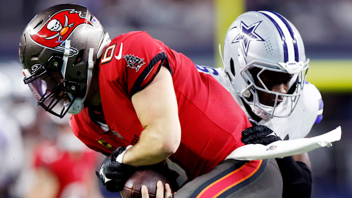 The Tampa Bay Buccaneers blew a golden opportunity and have fallen out of the NFL Playoff Picture, for now.