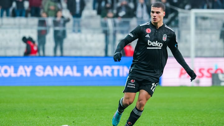 Can Bozdogan wird bei Besiktas immer wichtiger Can Bozdogan wird bei Besiktas immer wichtiger