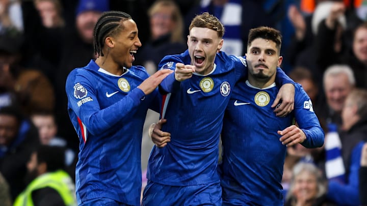 Chelsea entra em campo nesta terça pela Copa da Liga Inglesa