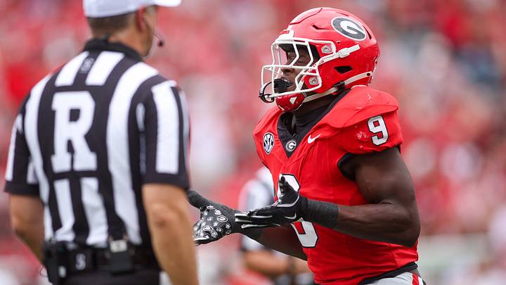 Sep 6, 2025; Athens, Georgia, USA; Georgia Bulldogs tight end Ethan Barbour (9) reacts after a sack against the Austin Peay Governors in the first quarter at Sanford Stadium. Mandatory Credit: Brett Davis-Imagn Images Sep 6, 2025; Athens, Georgia, USA; Georgia Bulldogs tight end Ethan Barbour (9) reacts after a sack against the Austin Peay Governors in the first quarter at Sanford Stadium. Mandatory Credit: Brett Davis-Imagn Images