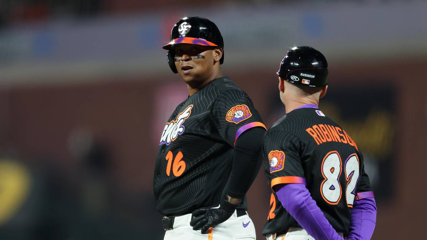 Former Red Sox Rafael Devers gets brutal with Giants media after pinch-runner scandal