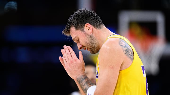 Los Angeles Lakers guard Luka Doncic (77)