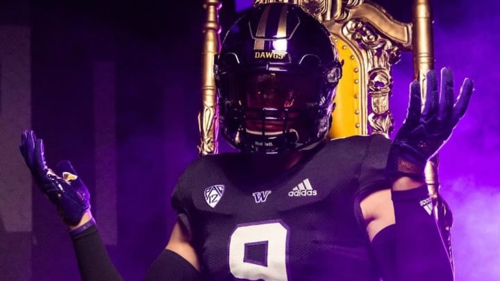 Dylan Robinson gives the Huskies another 4-star recruit and a second Robinson. Dylan Robinson gives the Huskies another 4-star recruit and a second Robinson.