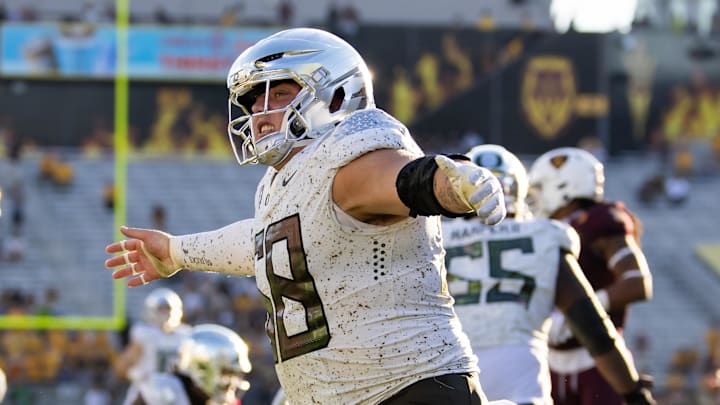Nov 18, 2023; Tempe, Arizona, USA; Oregon Ducks offensive lineman Jackson Powers-Johnson (58)