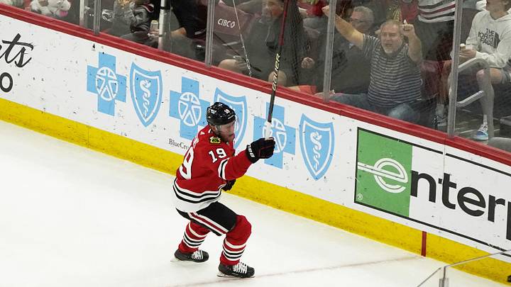 Apr 13, 2023; Chicago, Illinois, USA; Chicago Blackhawks center Jonathan Toews (19) celebrates his goal against the Philadelphia Flyers in his last game as a Blackhawk during the second period at United Center. Mandatory Credit: David Banks-Imagn Images