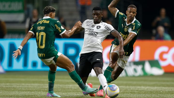 Botafogo lidera com 73 pontos