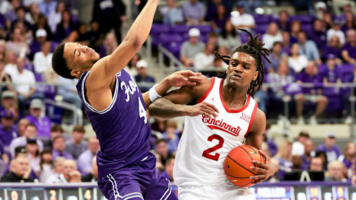 Cincinnati Bearcats face TCU Horned Frogs in Fort Worth in 2024