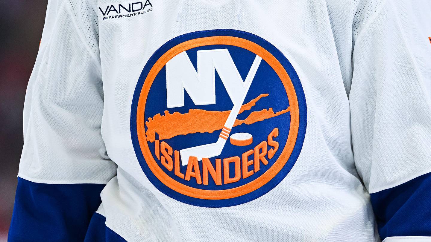 NY Islanders retain intriguing depth forward