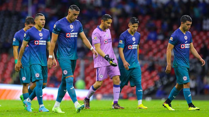 Cruz Azul quedó eliminado del torneo al caer por goleada de 3-0 ante Rayados de Monterrey.