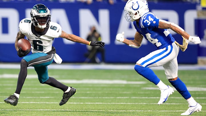 DeVonta Smith(L) , Isaiah Rodgers (R). Philadelphia Eagles
