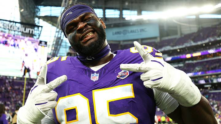 Sports Illustrated's Trevor Ripley breaks down whether Vikings fans should be ready to hit the panic button when it comes to Caleb Banks. Sports Illustrated's Trevor Ripley breaks down whether Vikings fans should be ready to hit the panic button when it comes to Caleb Banks.