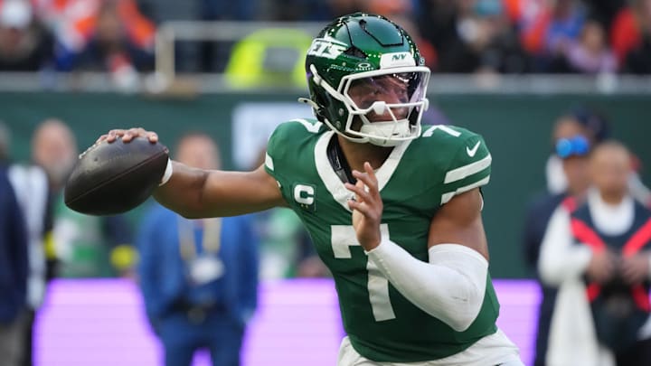 New York Jets quarterback Justin Fields