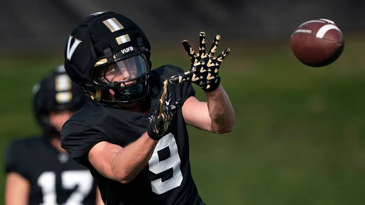 Vanderbilt wide receiver Brycen Coleman (9) goes through receiving drills during practice at Vanderbilt University's McGugin Center practice fields Thursday, April 2, 2026. Vanderbilt wide receiver Brycen Coleman (9) goes through receiving drills during practice at Vanderbilt University's McGugin Center practice fields Thursday, April 2, 2026.