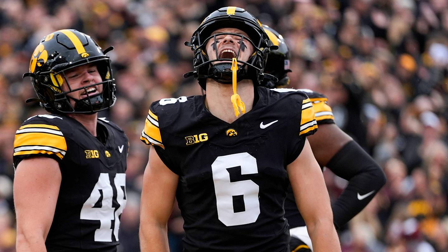 Iowa Football Welcomes in New Era of Player Leadership