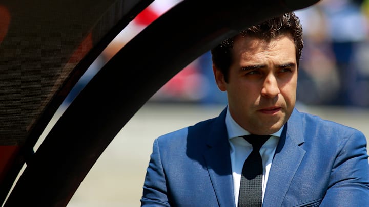 Michel Leaño buscará evitar un fracaso de Chivas frente a Puebla.