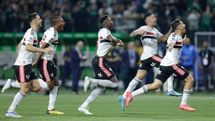 Com enredo épico, São Paulo se classificou às quartas da Copa do Brasil no Allianz Parque 