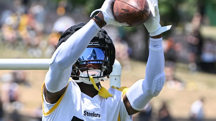 Jul 28, 2024; Latrobe, PA, USA; Pittsburgh Steelers wide receiver George Pickens (14) participates in drills during training camp at Saint Vincent College. Mandatory Credit: Barry Reeger-USA TODAY Sports