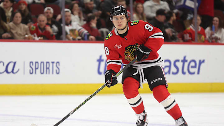 Mar 20, 2025; Chicago, Illinois, USA; Chicago Blackhawks center Connor Bedard (98) skates with the puck against Los Angeles Kings during the third period at United Center. Mandatory Credit: Talia Sprague-Imagn Images Mar 20, 2025; Chicago, Illinois, USA; Chicago Blackhawks center Connor Bedard (98) skates with the puck against Los Angeles Kings during the third period at United Center. Mandatory Credit: Talia Sprague-Imagn Images