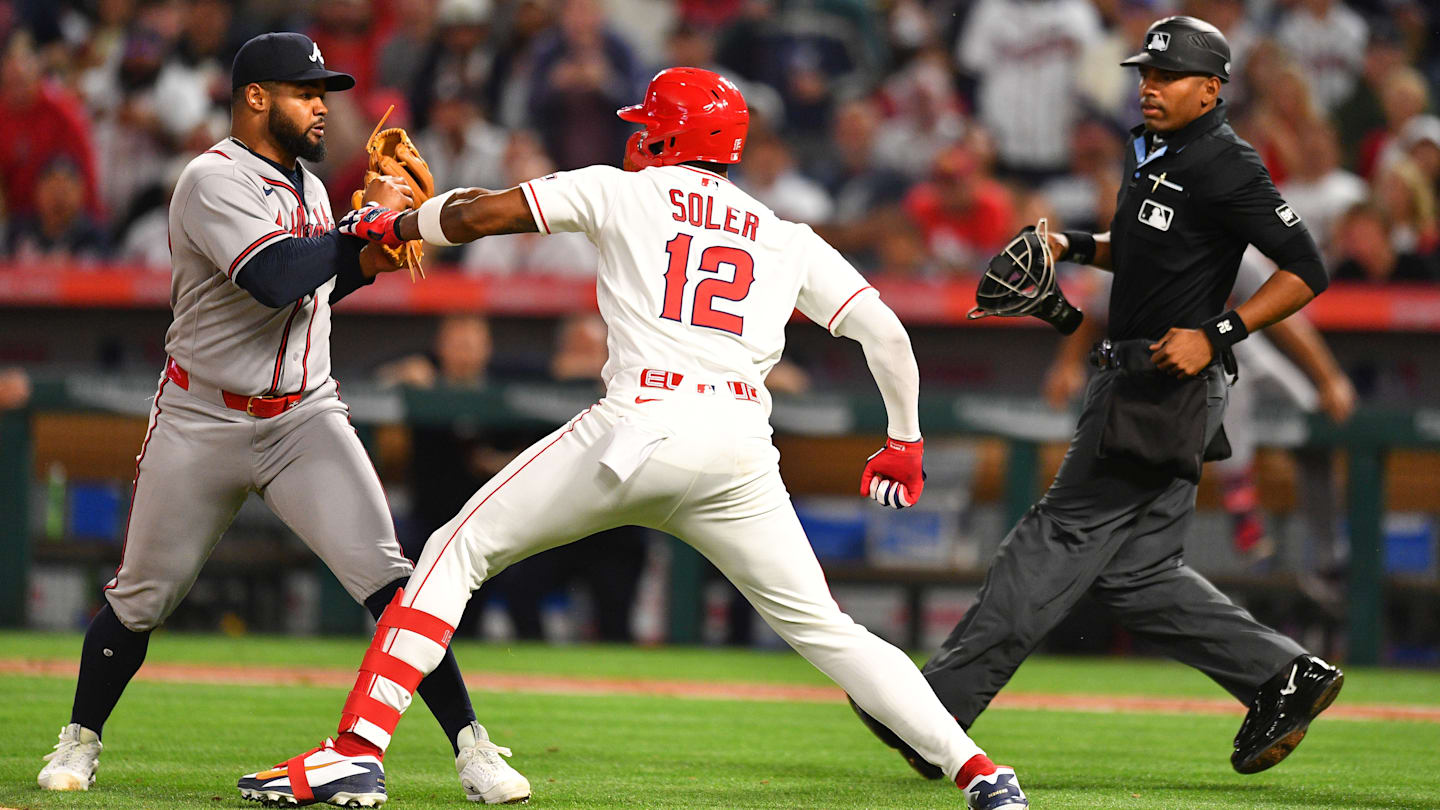 Angels’ Soler, Braves’ López Throw Haymakers in Wild MLB Brawl