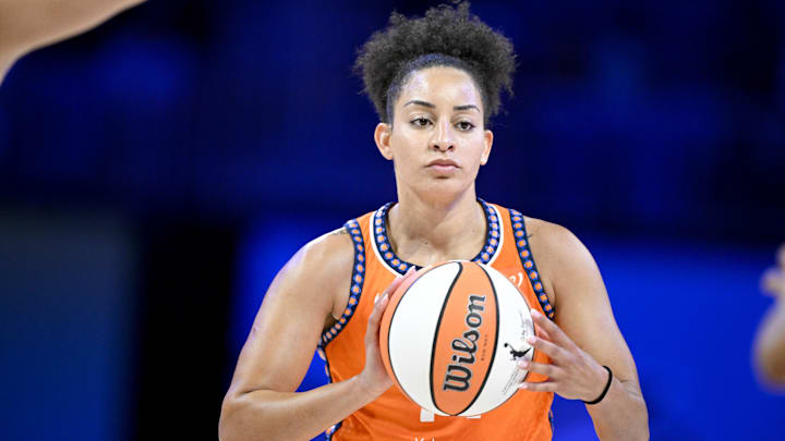 Connecticut Sun guard Bria Hartley (14) passes the ball against the Dallas Wings during the second half at College Park Center. 