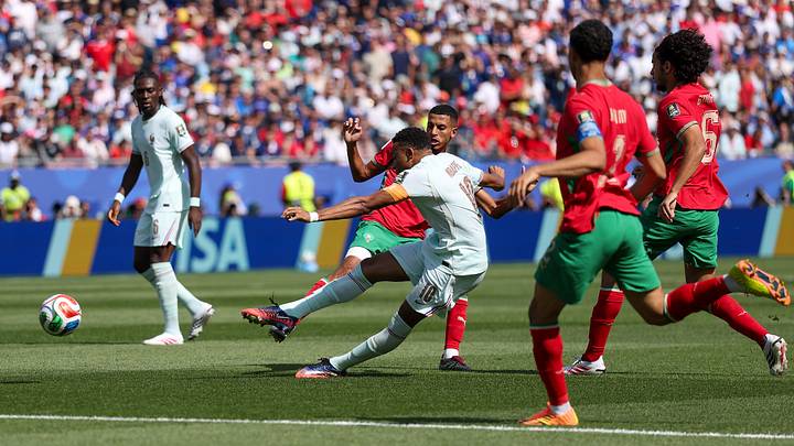 Kylian Mbappé erró penalti ante Marruecos 