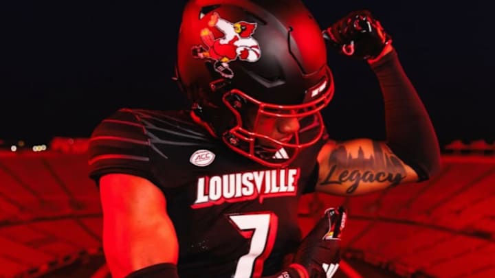 Des Moines (Iowa) Valley athlete Jayden McGregory