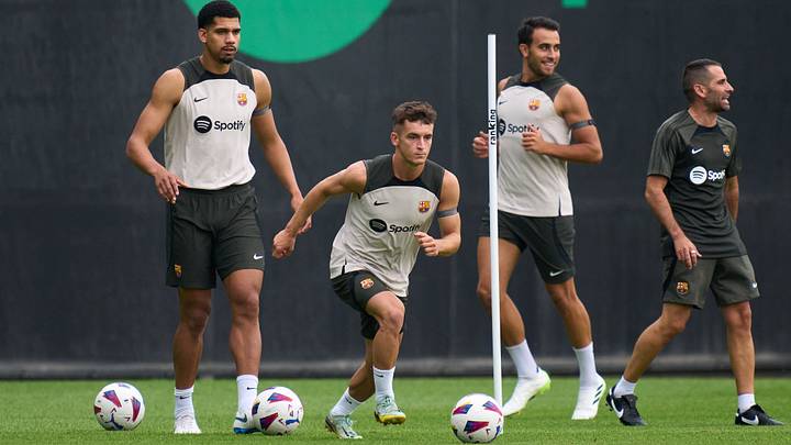 FC Barcelona Training Session FC Barcelona Training Session