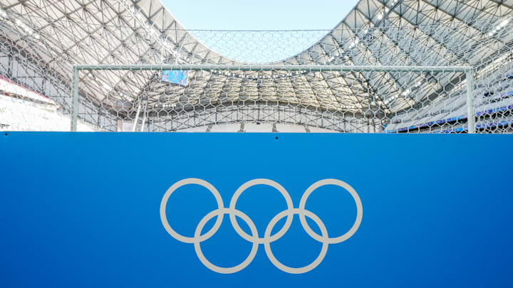 Warum nehmen beim Frauenfußball-Turnier weniger Teams teil als bei den Männern? Warum nehmen beim Frauenfußball-Turnier weniger Teams teil als bei den Männern?