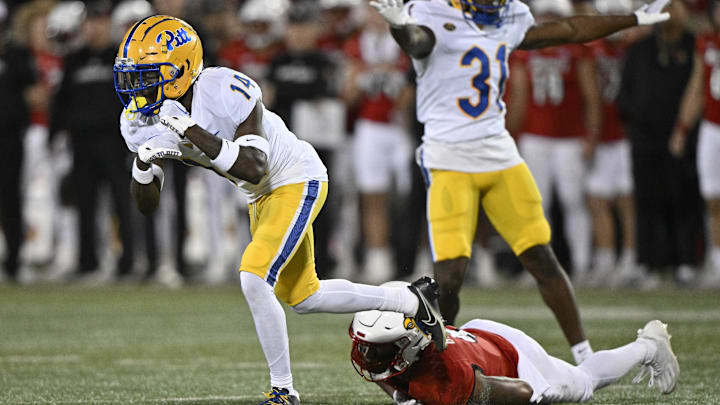 Oct 22, 2022; Louisville, Kentucky, USA;  Pittsburgh Panthers defensive back Marquis Williams (14)