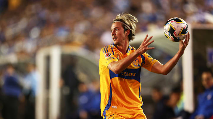 Cruz Azul v Tigres UANL - Friendly Match