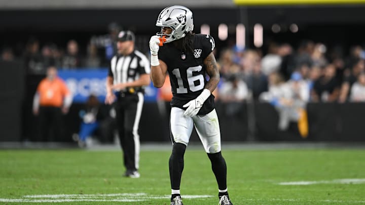 Los Angeles Chargers v Las Vegas Raiders
