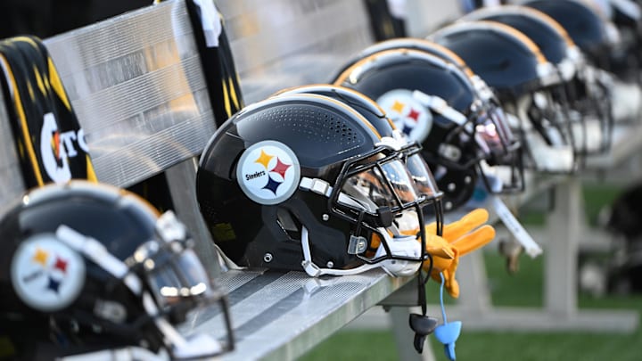 Aug 9, 2024; Pittsburgh, Pennsylvania, USA; Pittsburgh Steelers helmets sit on the bench during the 3rd quarter against the Houston Texans at Acrisure Stadium. Mandatory Credit: Barry Reeger-Imagn Images Aug 9, 2024; Pittsburgh, Pennsylvania, USA; Pittsburgh Steelers helmets sit on the bench during the 3rd quarter against the Houston Texans at Acrisure Stadium. Mandatory Credit: Barry Reeger-Imagn Images