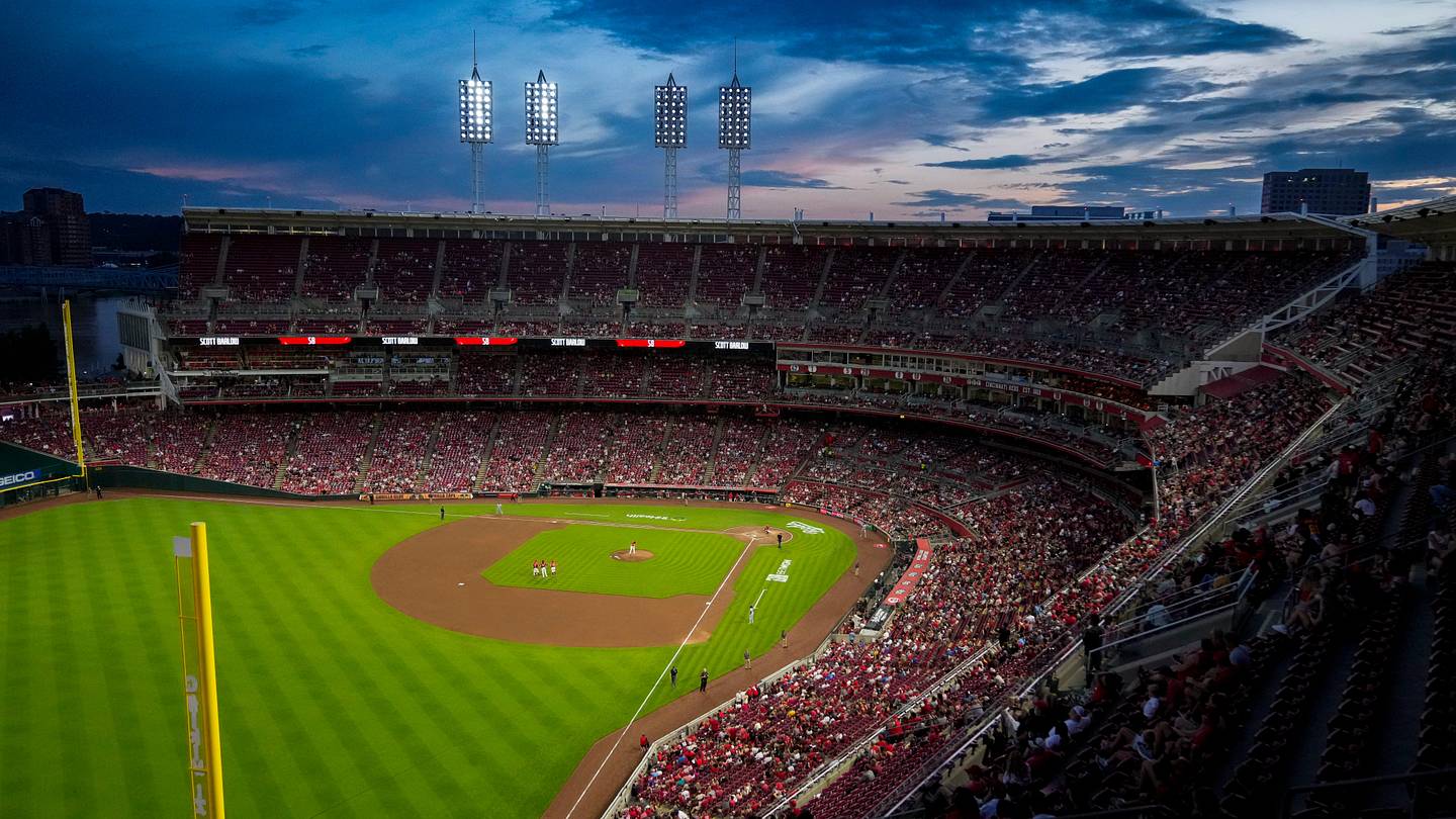 Rain delay: Twins-Reds game paused in sixth inning after starting late
