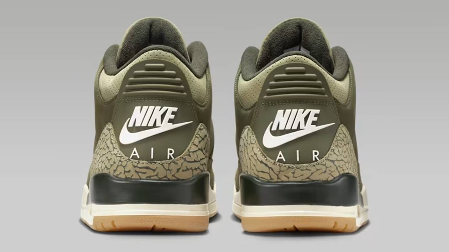 Top 10 Sneaker Deals at Foot Locker's Memorial Day Sale