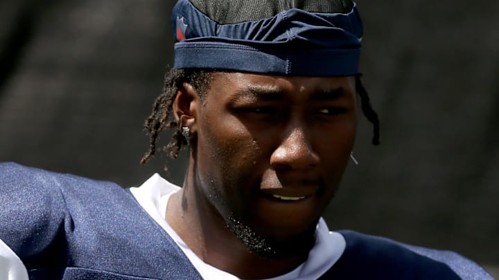 Dallas Cowboys linebacker DeMarvion Overshown