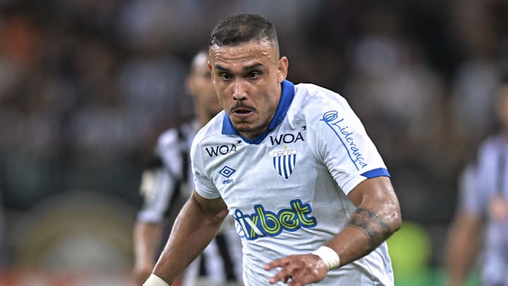 William Pottker abriu o placar para o Leão da Ilha