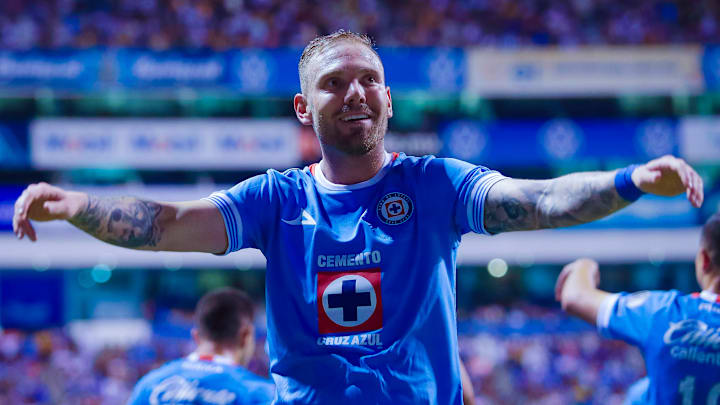 Cruz Azul v Pumas UNAM - Torneo Clausura 2025 Liga MX