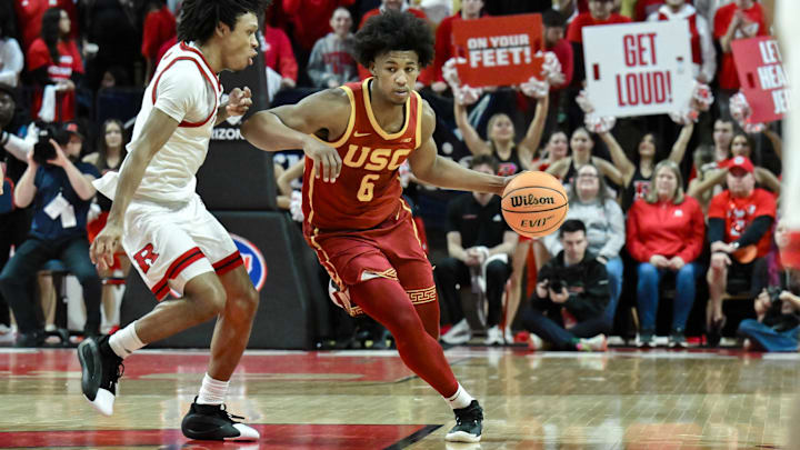 USC guard Wesley Yates III, back with the Huskies, is on the Jerry West Award watch list. 