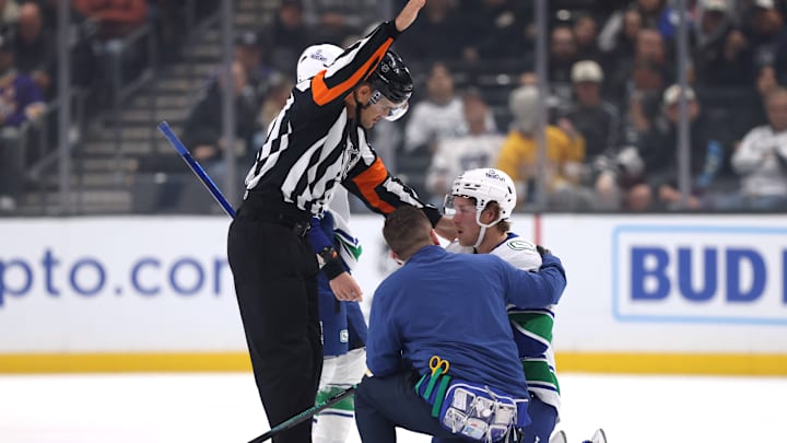 Vancouver Canucks v Los Angeles Kings