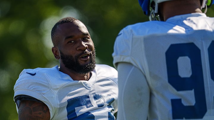 July 31, 2023; Westfield, IN, USA; Indianapolis Colts linebacker Shaquille Leonard (53) chats with