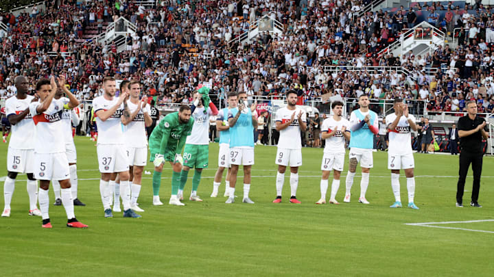 Clermont Foot 63 v Paris Saint-Germain - Ligue 1 Uber Eats