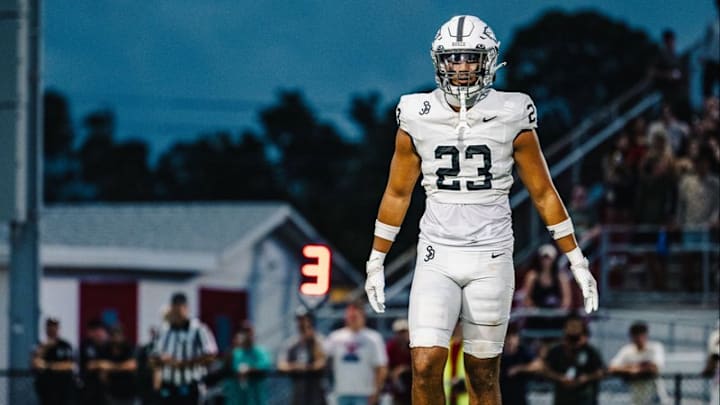 Isala Wily-Ava has committed to the Huskies from St. John Bosco. Isala Wily-Ava has committed to the Huskies from St. John Bosco.