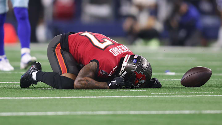 Dec 22, 2024; Arlington, Texas, USA; Tampa Bay Buccaneers wide receiver Sterling Shepard (17) reacts after dropping a fourth down pass against the Tampa Bay Buccaneers in the first quarter at AT&T Stadium. Mandatory Credit: Tim Heitman-Imagn Images Dec 22, 2024; Arlington, Texas, USA; Tampa Bay Buccaneers wide receiver Sterling Shepard (17) reacts after dropping a fourth down pass against the Tampa Bay Buccaneers in the first quarter at AT&T Stadium. Mandatory Credit: Tim Heitman-Imagn Images