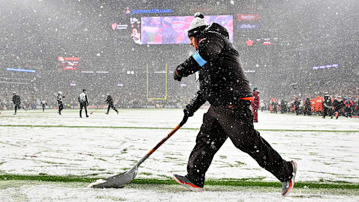 Pittsburgh Steelers v Cleveland Browns