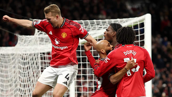 Manchester United v Brighton & Hove Albion - Premier League