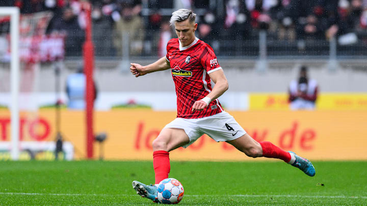 Nico Schlotterbeck spielt künftig in Schwarz-Gelb