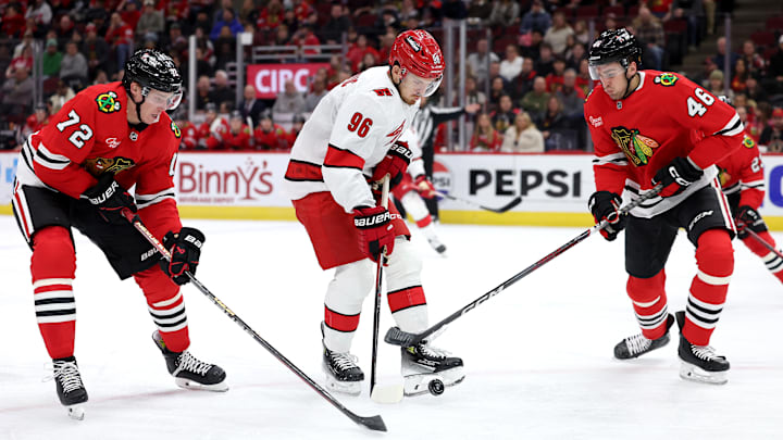 Carolina Hurricanes v Chicago Blackhawks