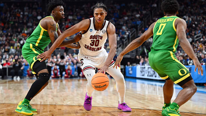 Collin Murray-Boyles drives against Oregon in the NCAA tournament.